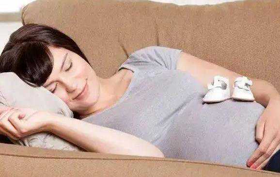 试管婴儿移植后怎么睡觉